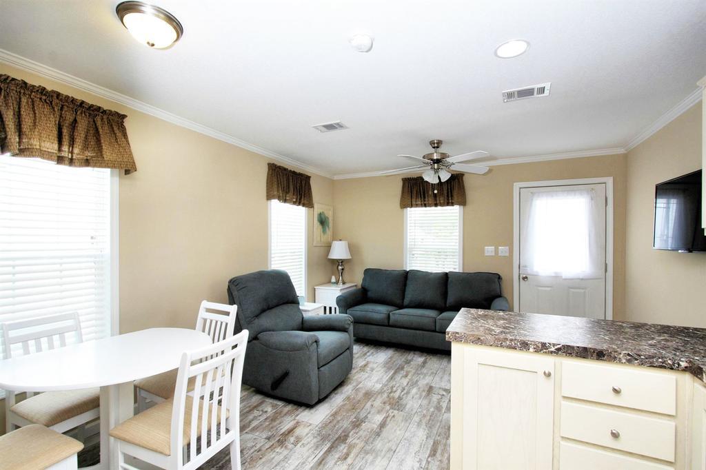 Majestic Oaks Rv Resort Zephyrhills Exteriör bild
